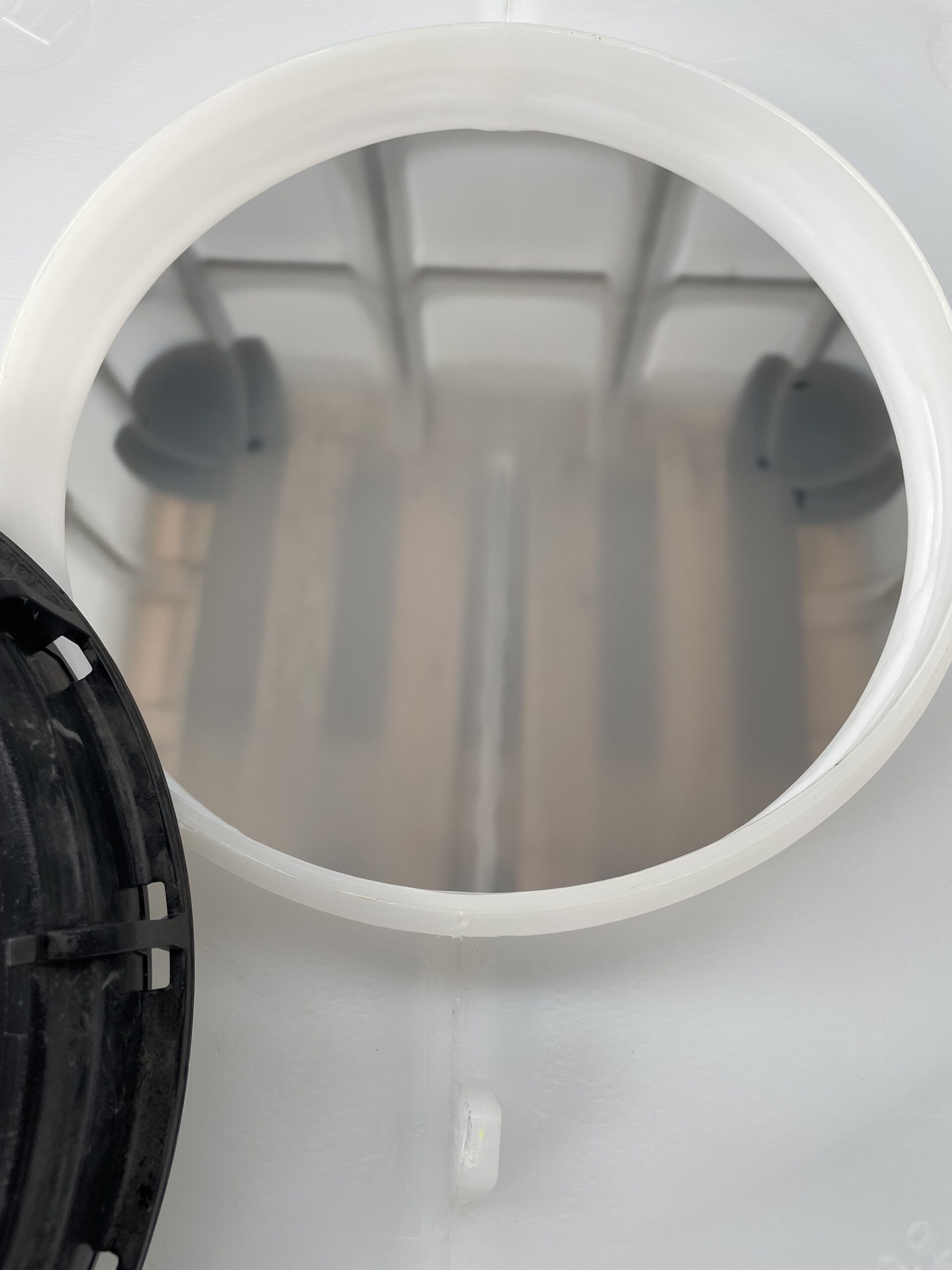 MAUSER vagy Gcube LX1000 literes, faraklapos IBC tartály (mosott) UN minősített , 22,5 cm betöltős - Image 3